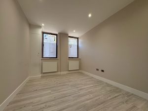 Photo 4- click for photo gallery